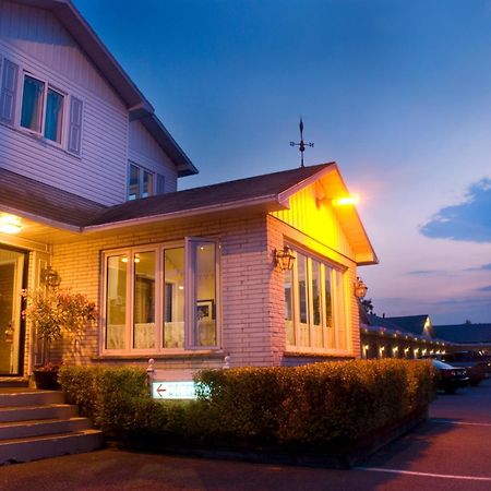 Motel Belle Riviere Сен-Жан-сюр-Рішельйо Екстер'єр фото