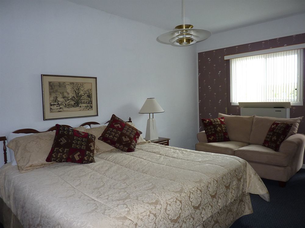 Motel Belle Riviere Сен-Жан-сюр-Рішельйо Екстер'єр фото