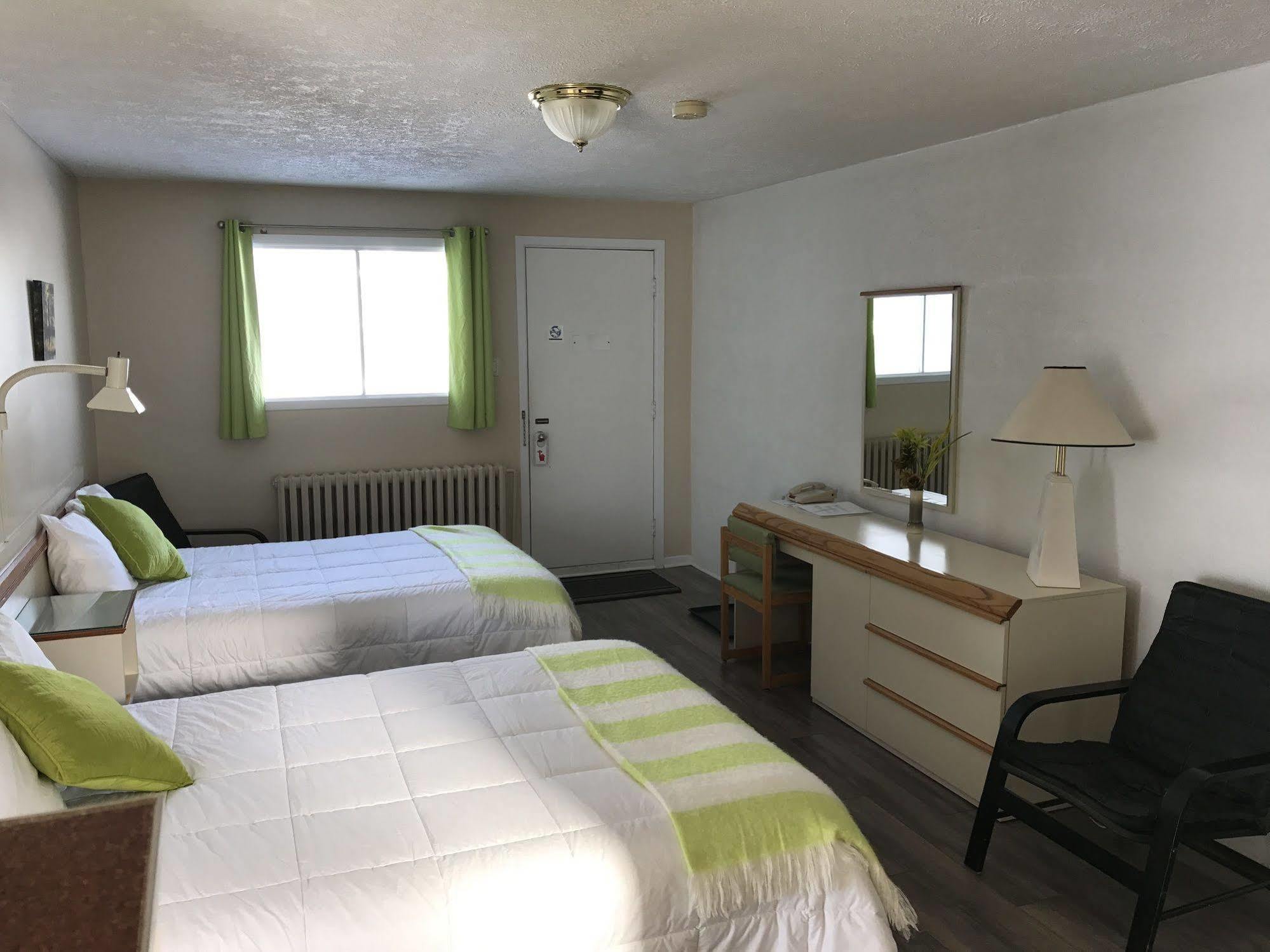Motel Belle Riviere Сен-Жан-сюр-Рішельйо Екстер'єр фото